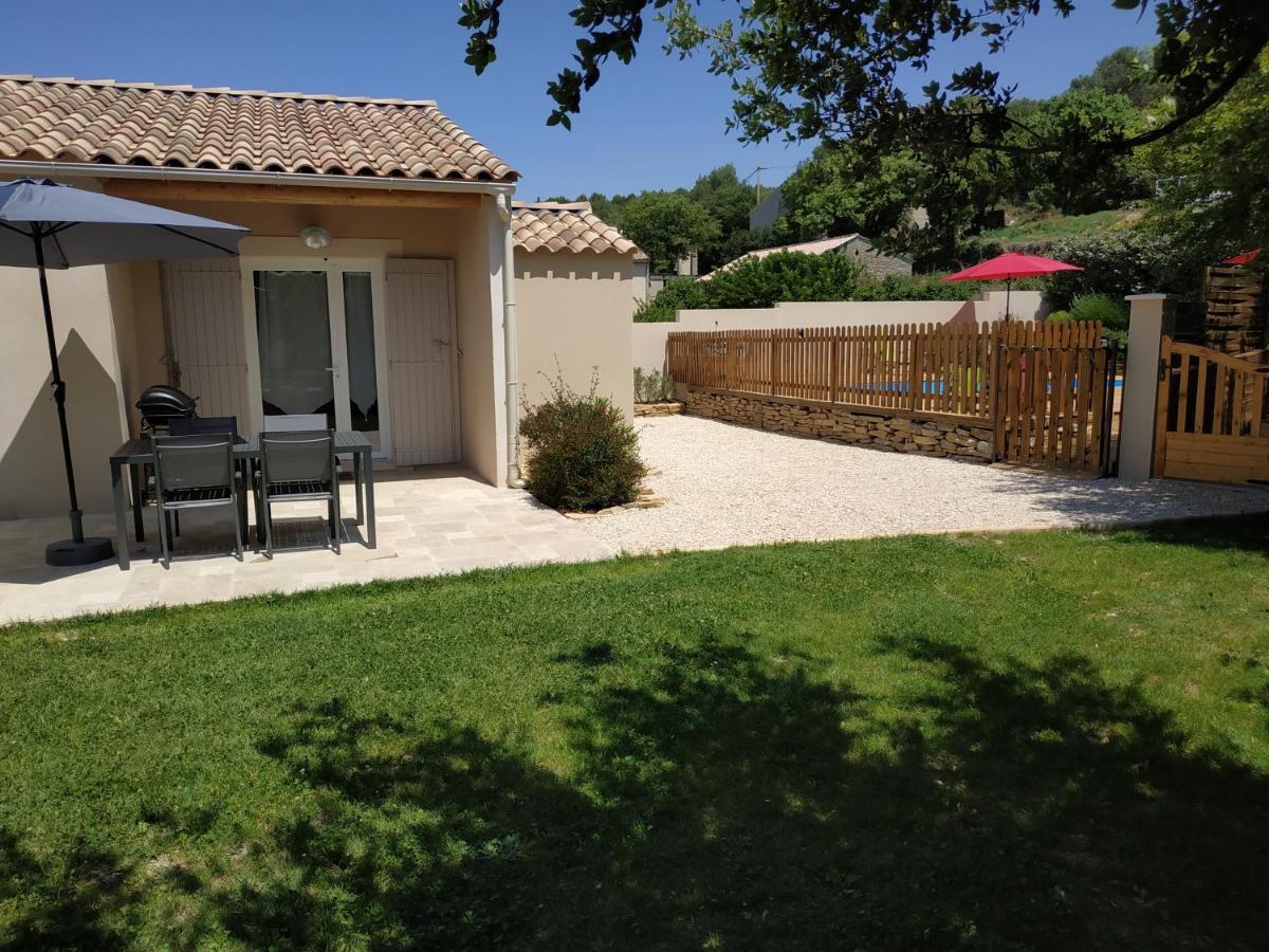 Les Lauzes De Saint Michel Villa Entrechaux Exterior photo